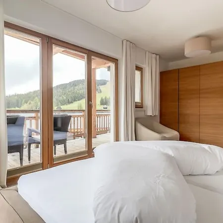 דירה Luxus Poolblick - Mit Eigener Sauna By Interhome
