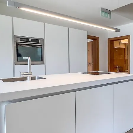 דירה Luxus Poolblick - Mit Eigener Sauna By Interhome