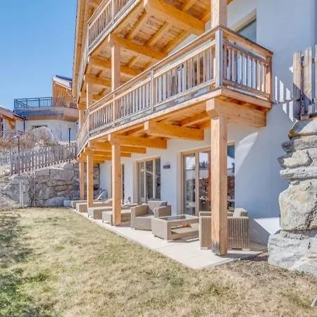 Luxus Poolblick - Mit Eigener Sauna By Interhome