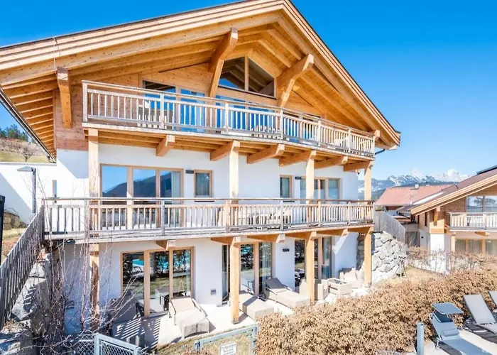 Luxus Poolblick - Mit Eigener Sauna By Interhome *